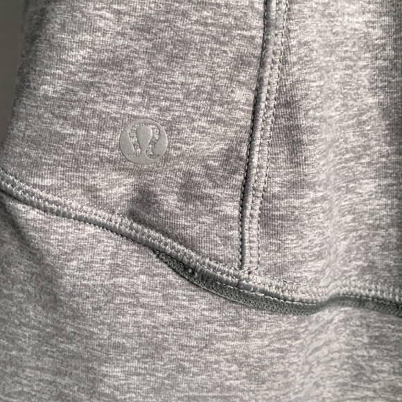 LULULEMON Gray Think Fast Pullover size 6 - Picture 8 of 11